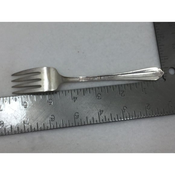 Vintage Wm Rogers Starlight Silverplate Salad Fork Silver Plate 25044 - Picture 3 of 3